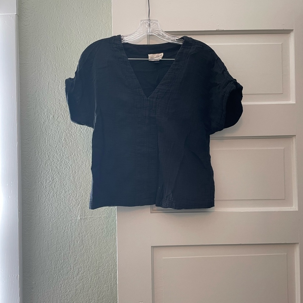 Universal Thread V-Neck Short Sleeve Top - Black